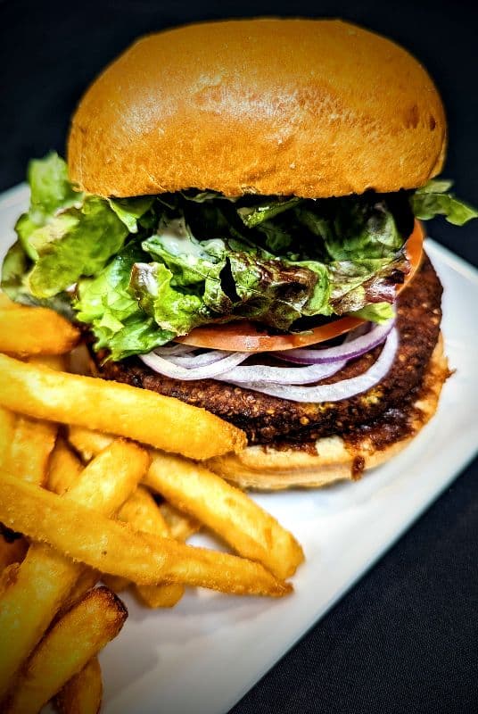 Chickpea & Quinoa Burger